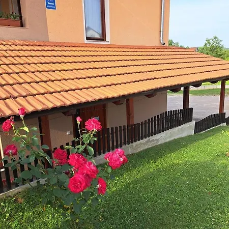 Apartman Morana Slunj Buitenkant foto
